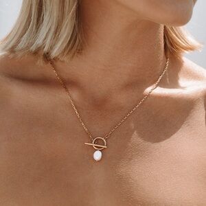 Waterproof Gold Toggle Necklace with Baroque Pearl Gold Chain Necklace Pearll